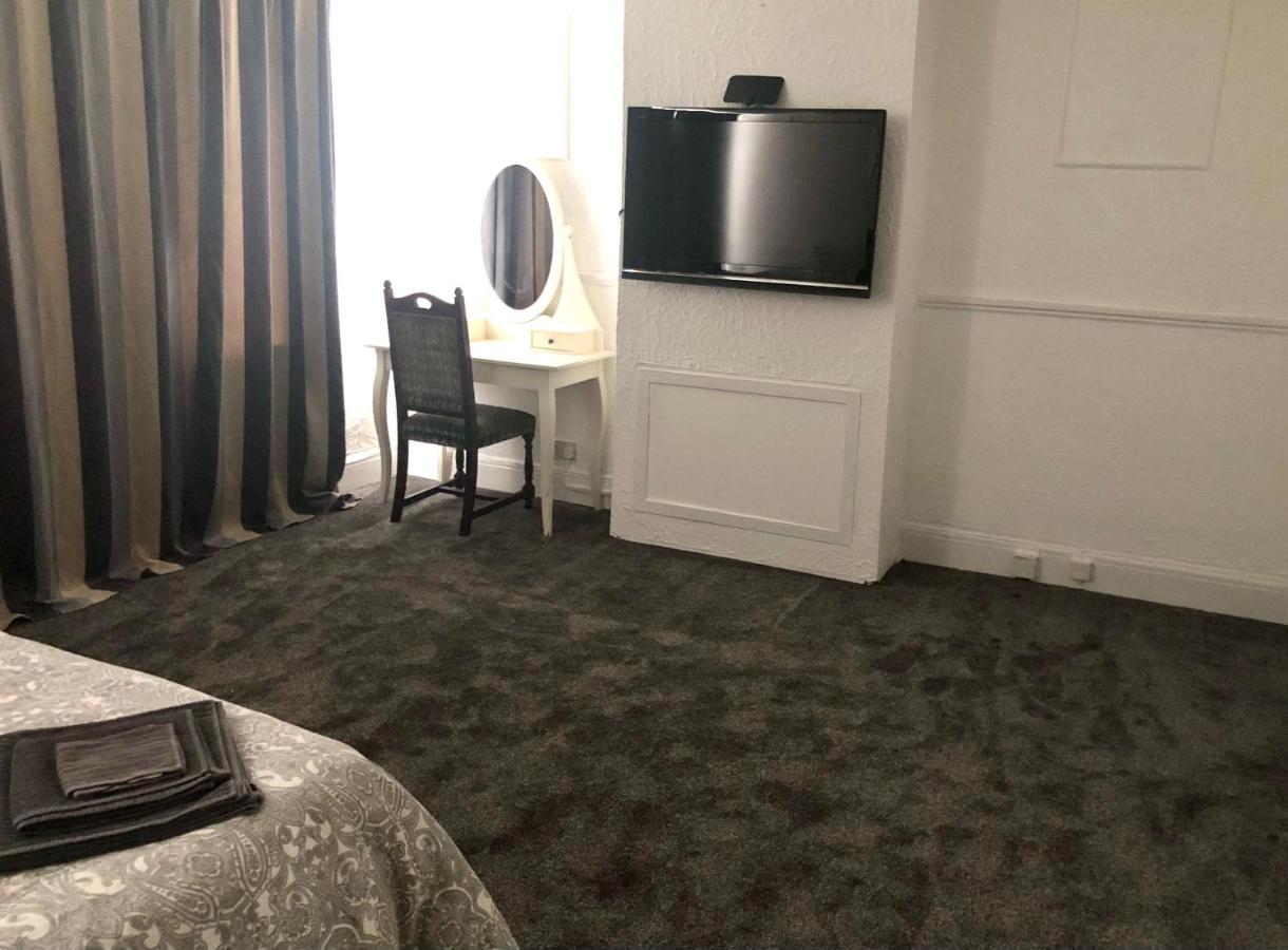 Апартаменты Ac Lounge 125 Рочфорд Экстерьер фото